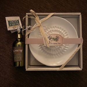 💥HP!💥Grater/Dipping Plate & Olive Oil ornament